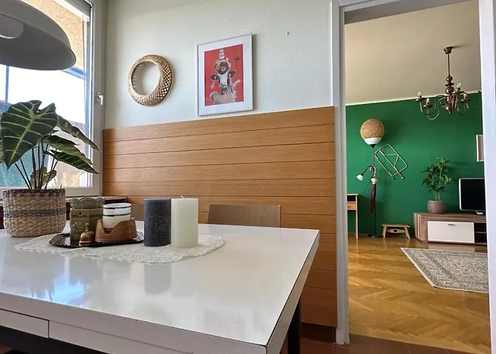 Center With A Castle View, Parking شقة ليوبليانا