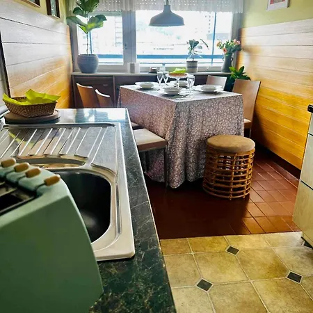 Apartman Center With A Castle View, Parking